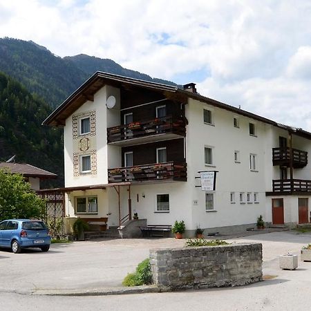 Haus Gamsblick Hotel Umhausen Buitenkant foto